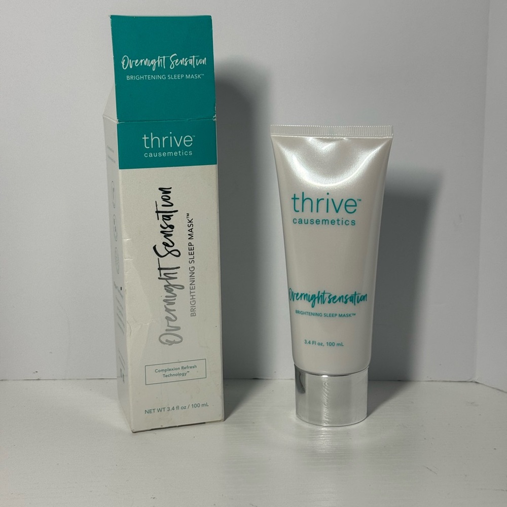 Thrive Causemetics Brightening Sleep Mask - Teal and White